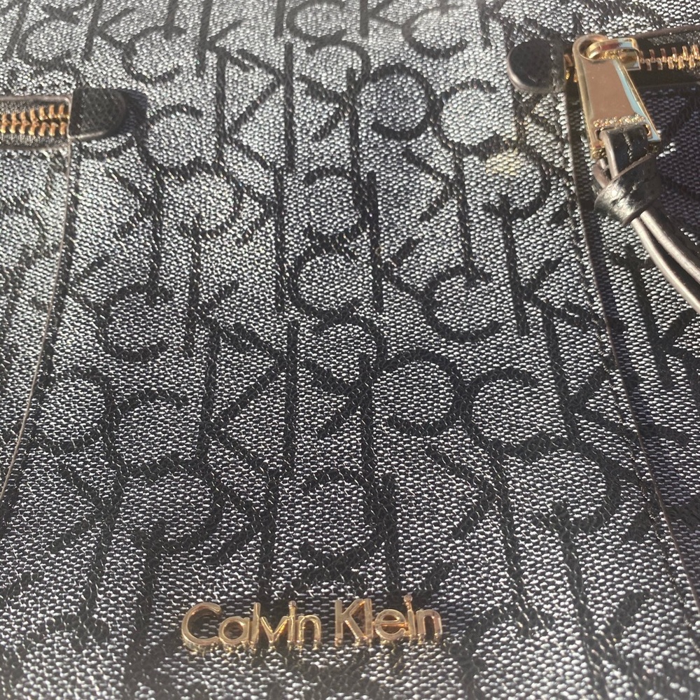 Calvin Klein Handbag - Picture 15 of 16